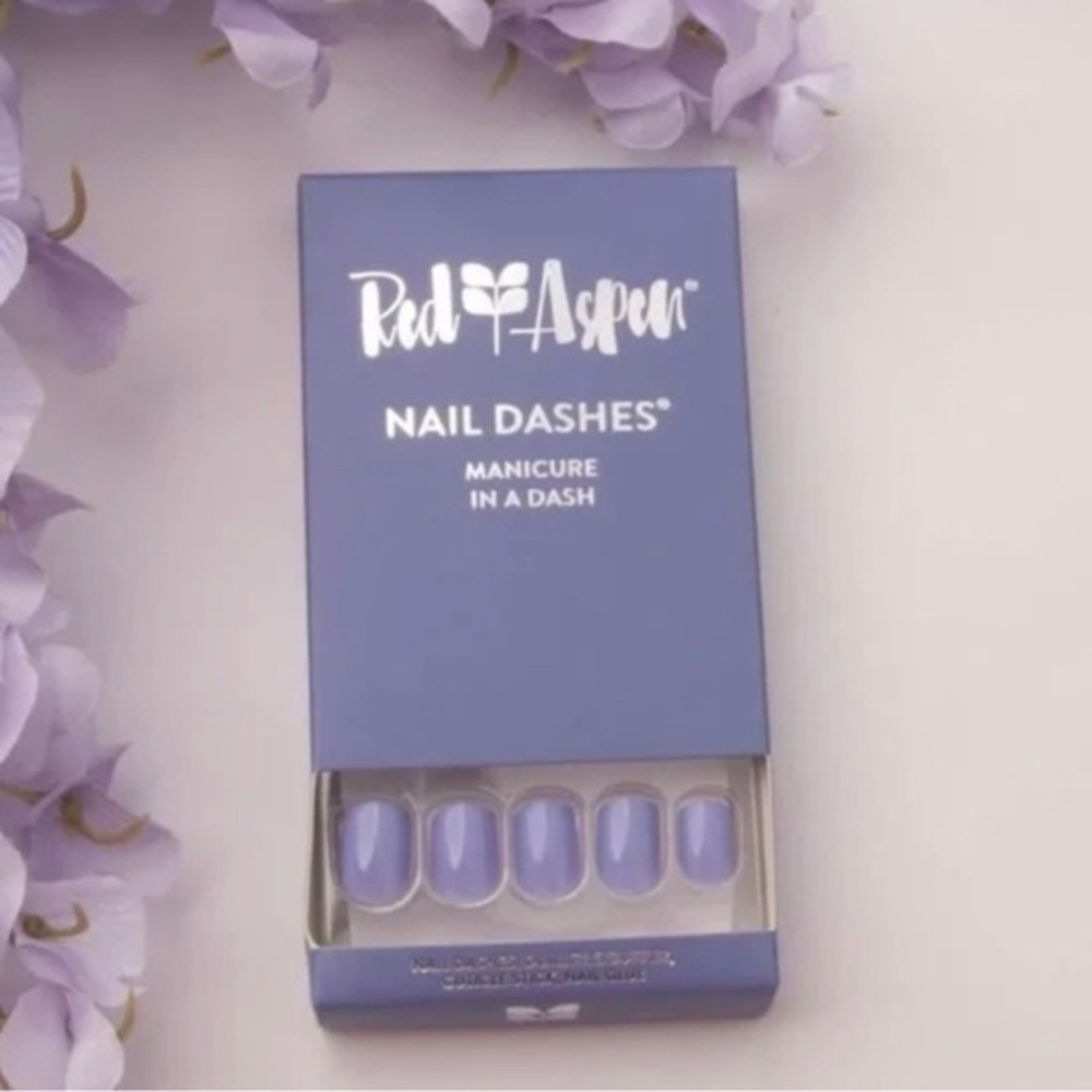 Peri-Winkle in time short square nail dash nib